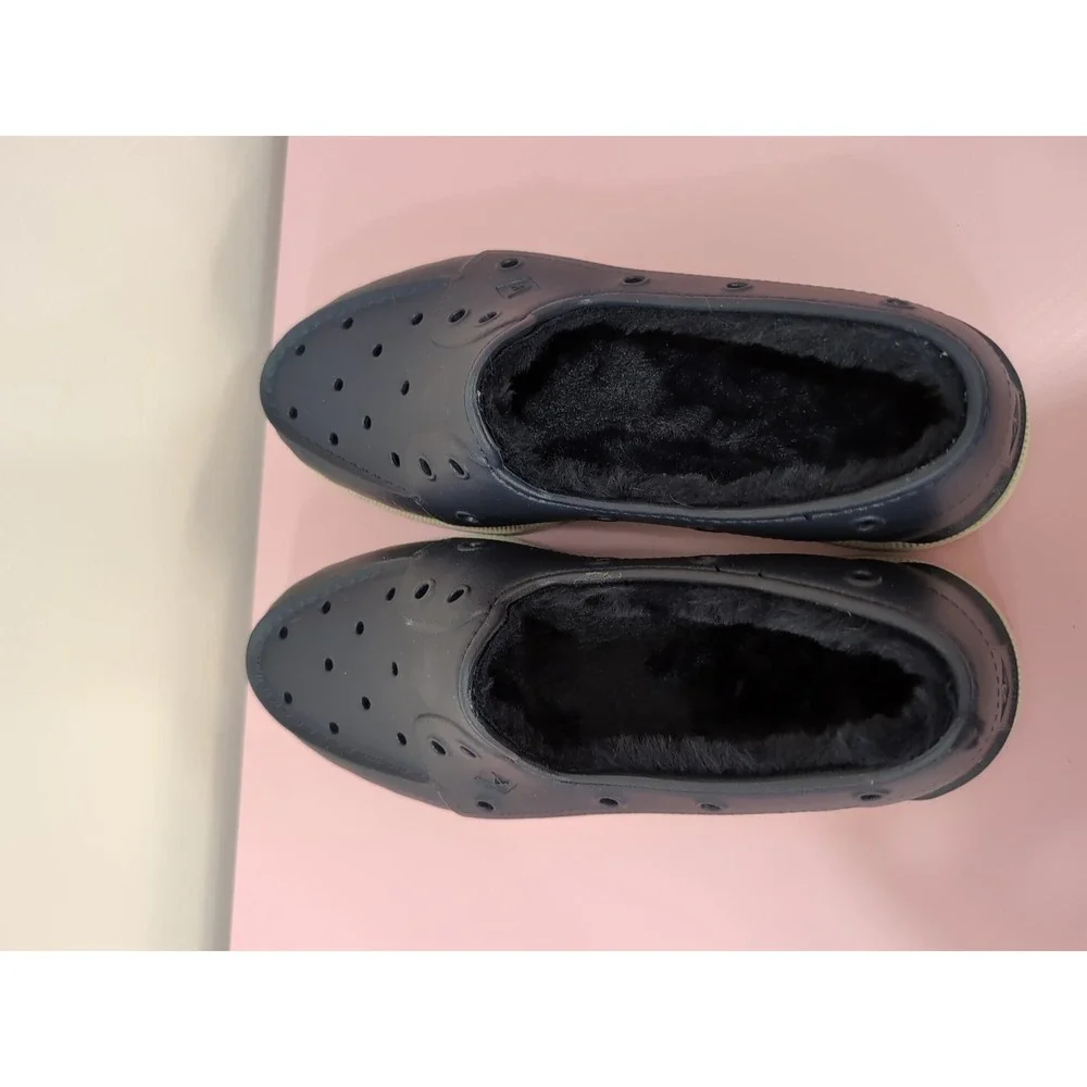 Sperry Women's‎ Navy Float Boat Shoes with Faux Fur Lining Size 9 NWOT